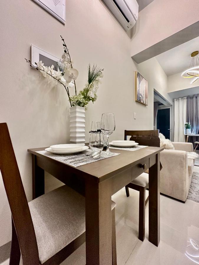 Bgc, Uptown Parksuites Tower 2 Taguig Buitenkant foto